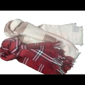 2 Scarves